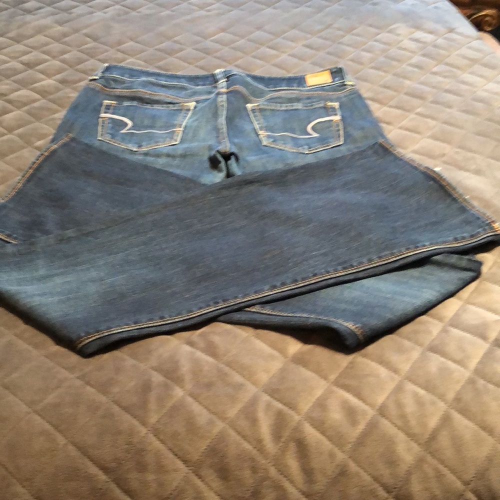 American Eagle Stretch Jeans - Picture 6 of 9
